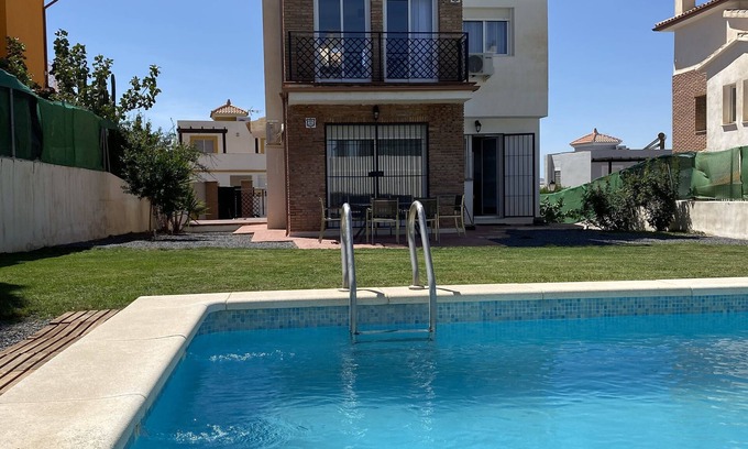 Dilar Chalet De Esquí | Private Pool & Garden by Sierra Nevada Natural Park