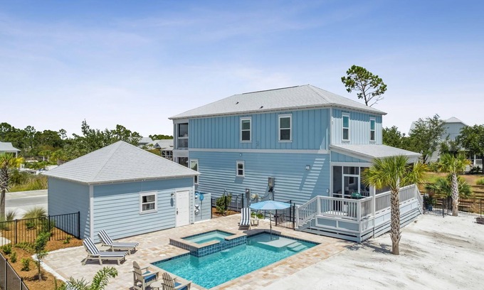 Port St. Joe Casa | Private Pool & Hot Tub, close to restaurants, ice cream, beach, boardwalk & bars
