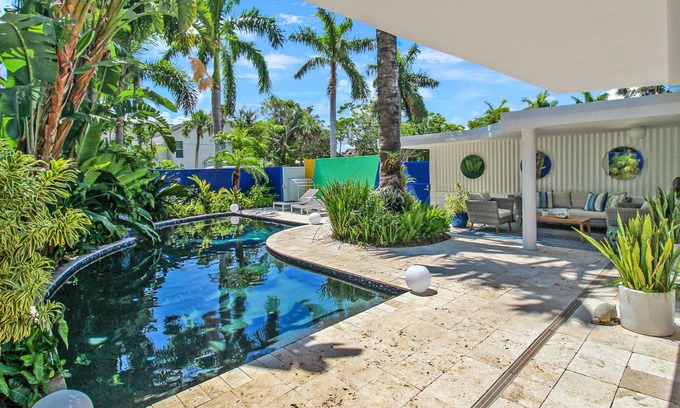 Ringling Estates Casa | Seagulls Shore Lido Key Beach St Armands 4BR Pool/Hot Tub