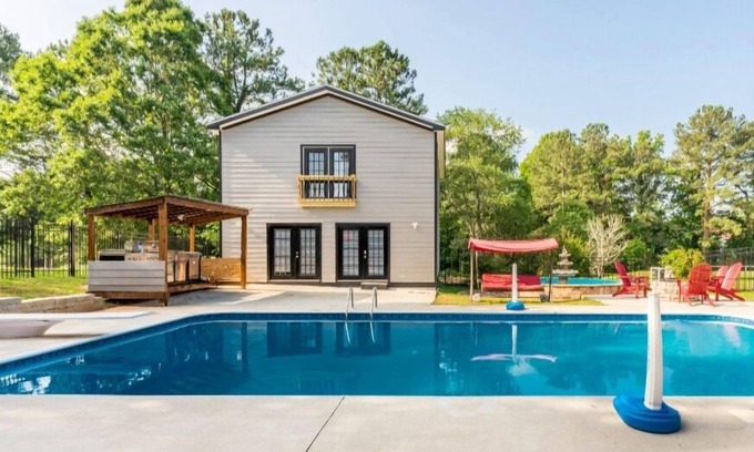 Jonesboro Casa | Private Pool House and Pool Outdoor Oasis