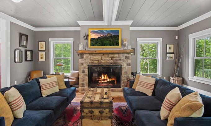 Narrowsburg Otro | Private Pool & Pickeball - Fern Leaf Farmhouse