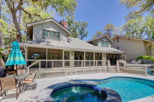 Sea Pines Casa | Private Pool & Spa - Golf Course Views - Walk to Harbour Town - 24 Stoney Creek Road