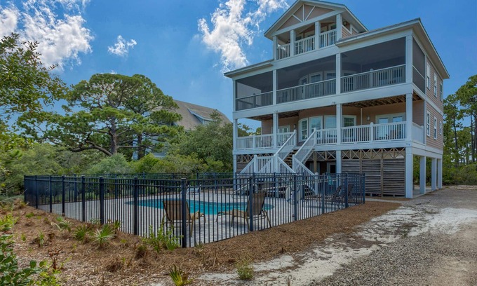 Sea Palm Village Casa | Private Pool - Short walk to the beach!