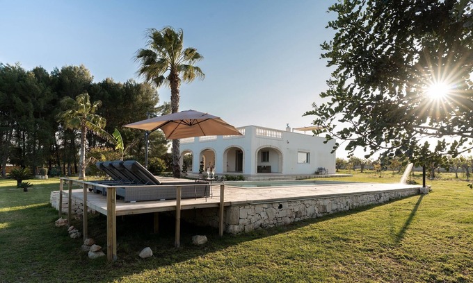Carovigno Villa | Villa Pallino con piscina - pinar - horno de pizza - bbq - playas 10 km