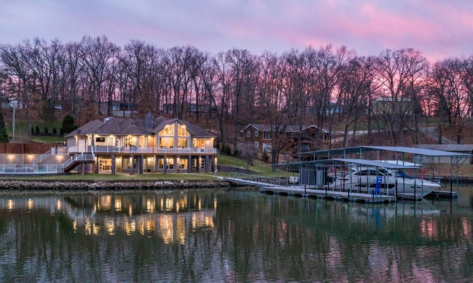 Sunrise Beach Casa | Private Pool & Spa, Outdoor Kitchen, Boat Ramp, Great Views & Flat Lot