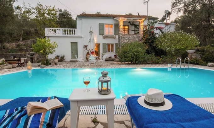 Magazia Casa | Private pool, stone Mansion, great views Villa Maritsa