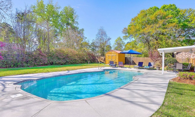 North Charleston Casa | Private Pool, XBox, Family Fun, Central Location