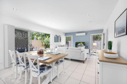 Urangan Casa | Private Poolside Villa