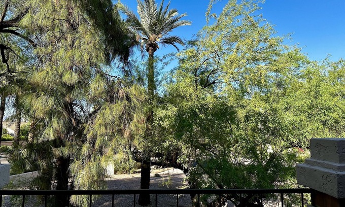 The Townhomes Casa | Private, Quiet Corner TownHome with Mountain Views in Upscale Resort Community