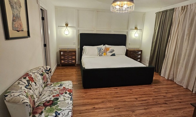 Northeast Raleigh Casa | Private Raleigh Bungalow Retreat near Downtown Raleigh