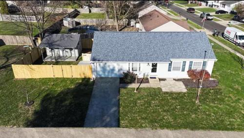 Summit Station Casa | Private Ranch - Entire Home - 3 Bed Room - Hot Tub - King Bed - Fenced Yard - Pets & Kids Welcome - Game Shed - Free WiFi