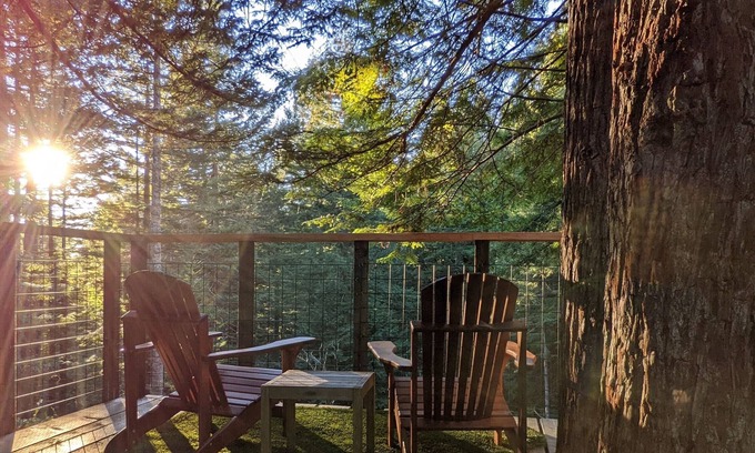 Fieldbrook Cabaña | Private Redwood Forest Cottage+Treehouse Terrace