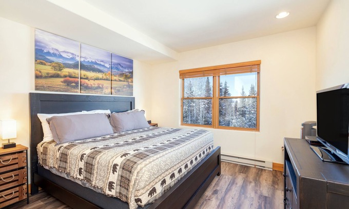 Mountain Village Hotel | Bear Creek Lodge 309B: 1 BR / 1 BA habitación del hotel en Mountain Village, capacidad para 2