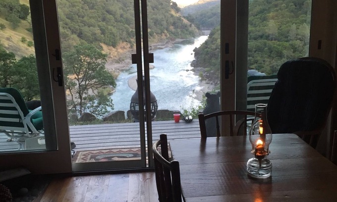 Covelo Cabina | Private-Remote-Romantic THE FISHING CABIN on the middle fork of the Eel River