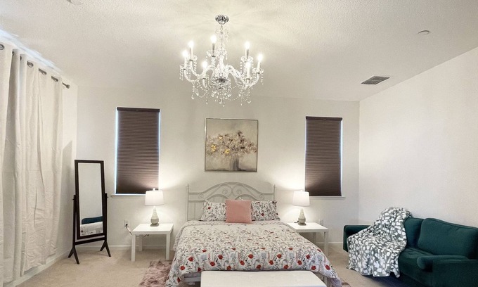 Lathrop Casa | Private Resort Living Home