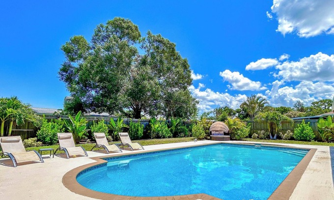 Sarasota Springs Casa | Private Retreat! 3D Tour! New Hot Tub & Salt Water Pool!