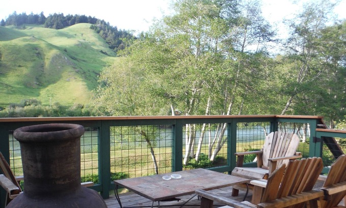 Duncans Mills Casa | Finca privada frente al río con vistas increíbles y acceso al río