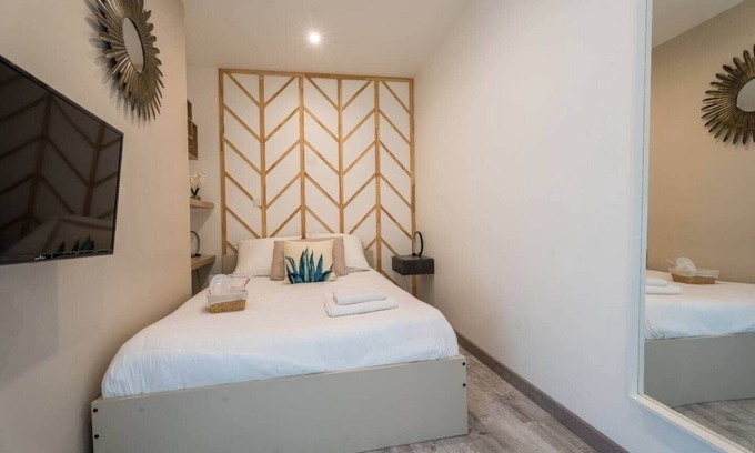 Woippy Cama Y Desayuno | Private room 26m + living room and kitchenette - WIFI