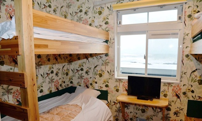 Aoshima Casa | Private room Bunk bed of Obi cedar from Miyazaki / Miyazaki Miyazaki