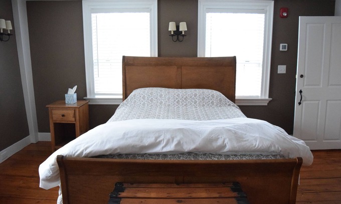 Stonington Cama Y Desayuno | Private Room D at Dragonfly Inn