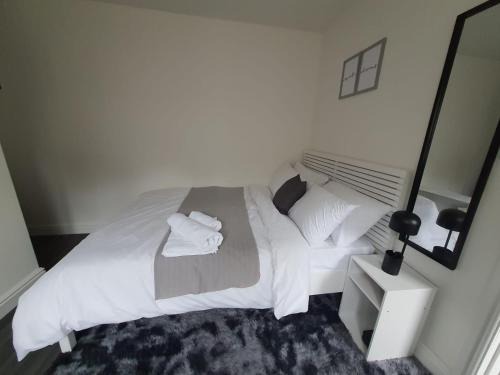 Erdington Casa | Private Room & En-Suite Bathroom - Long Term Stays & Contractors Welcomed