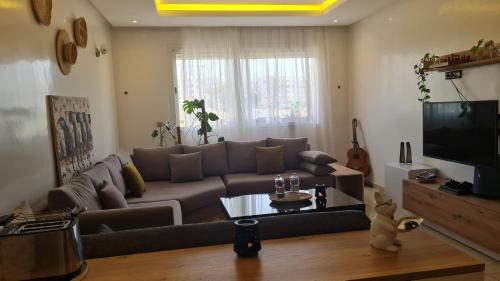 Cite Al Mohammadi Casa | Private room in a shared apartment with pool