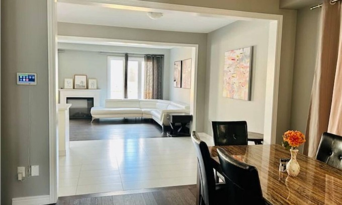 Brampton Apartamento | Private Room in Brampton- Room 4