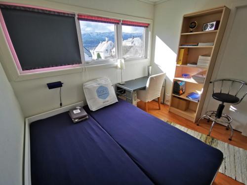 Alesund Casa | Private room in central homestay apartment with ocean view