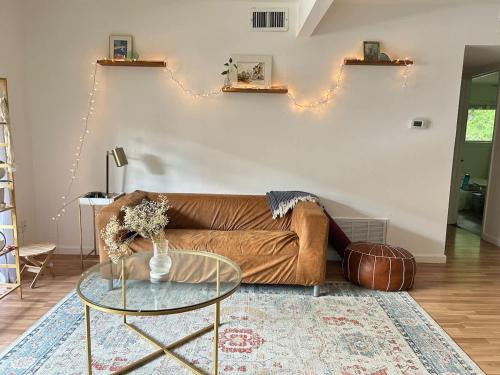 Tarrytown Casa | Private room in Shared CoLiving Space