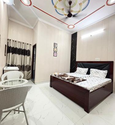 Haldwani Apartamento | Private room -Tulsi Homestay