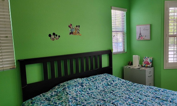 San Diego Casa | Private Room with Direct access ((1 Bed, 1 Bath)