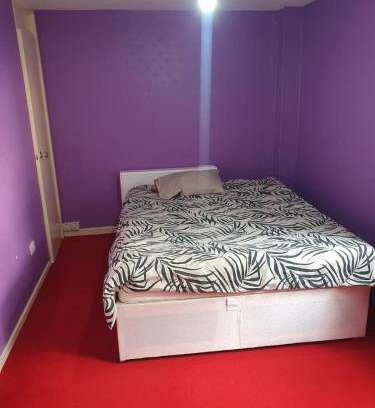 North West Casa | Private Room with Nice Views in Quiet Neighbourhood