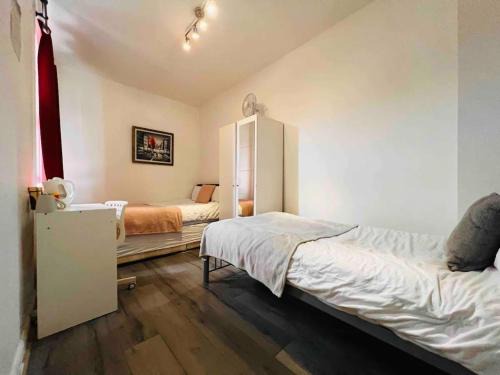 King's Cross Apartamento | Private Rooms for 7 People with Bathroom