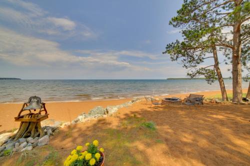 Big Bay Casa | Private Sandy Beach Lake Superior Group Retreat