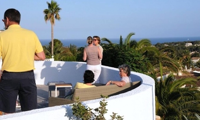 Pinar del Advocat Villa | VILLA PRIVADA CON VISTAS AL MAR - SOL POR LA TARDE - AIRE COMPLETO - WIFI - PRIVACIDAD - PISCINA CLIMATIZADA