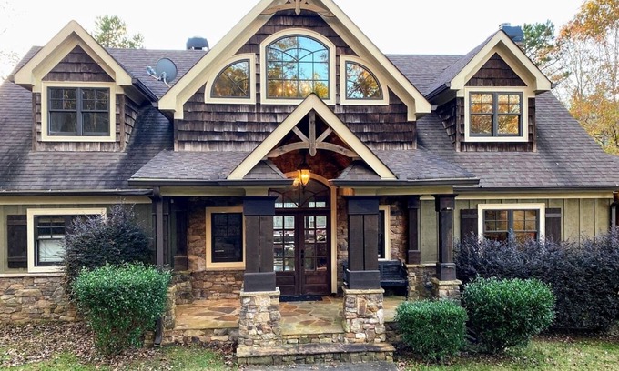 Wedowee Casa | Private, Secluded Custom Built Lakehouse On Beautiful Lake Wedowee