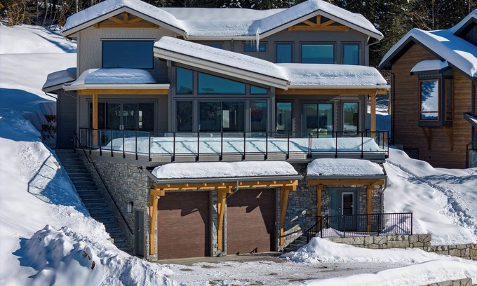 Sun Peaks Chalet De Esquí | Private Ski in/out - Sleeps 12 - House - Ideal for epic ski trips - Sun Peaks