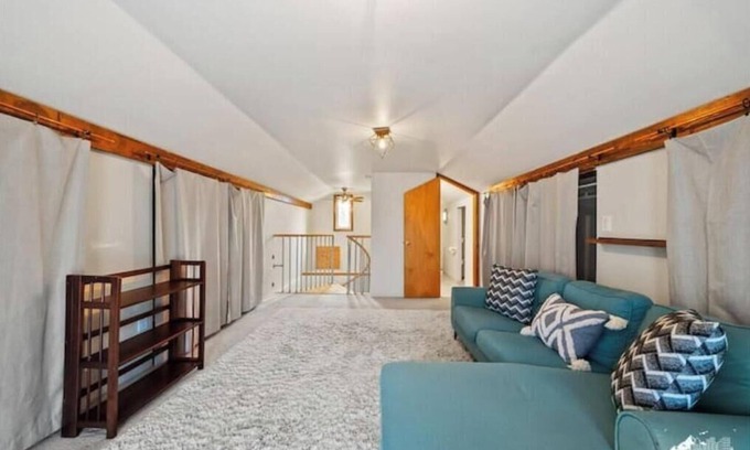 North Star Casa | Private, Spacious 5 Bedroom House
