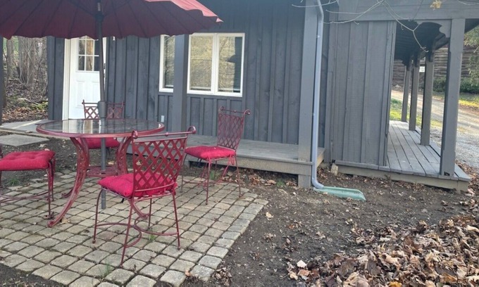 Cold Spring Cabaña | Private studio cottage, completely redone