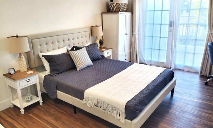 Delray Beach Apartamento | Private Studio located Close to Atlantic Blvd with everything you need