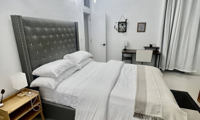 Deerfield Beach Apartamento | Private Studio, Hotel Style - Tiki Studio 4