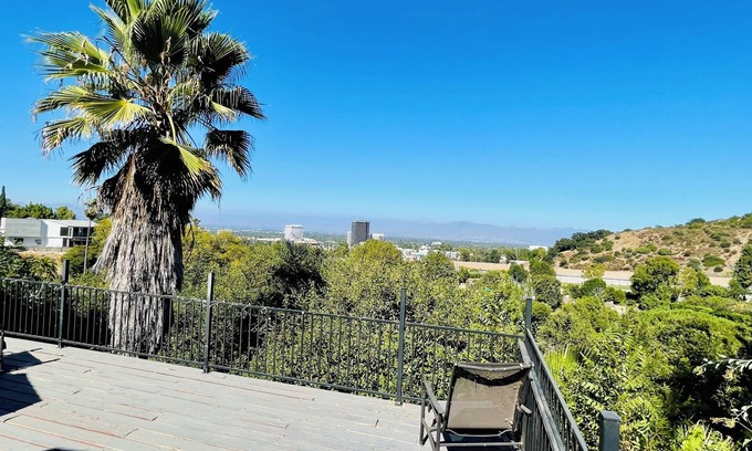 Encino Casa | Private StudioStyle Big Estate Oasis City Mountain Views Pool HugeDeck WomenOnly