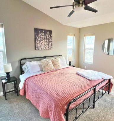 Pocatello Casa | Private Stylish Townhome near ISU & Hospital