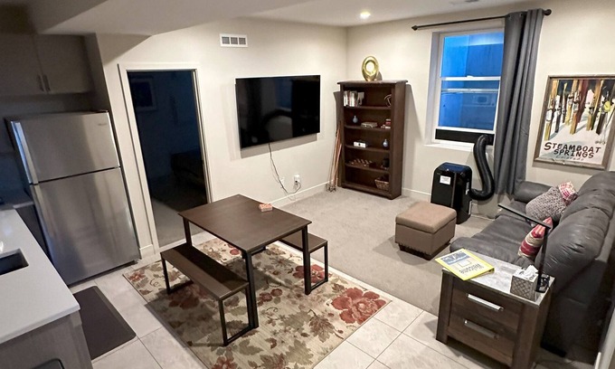 Sunnyside Apartamento | Private Sunnyside Apt - 2 Workspaces