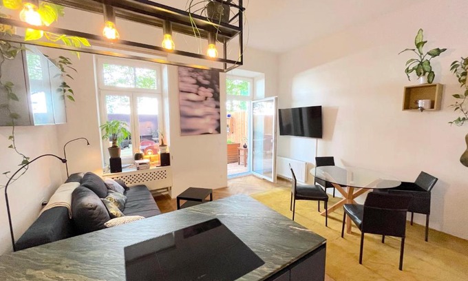 Neulerchenfeld Apartamento | Private terrace, 8 min to center