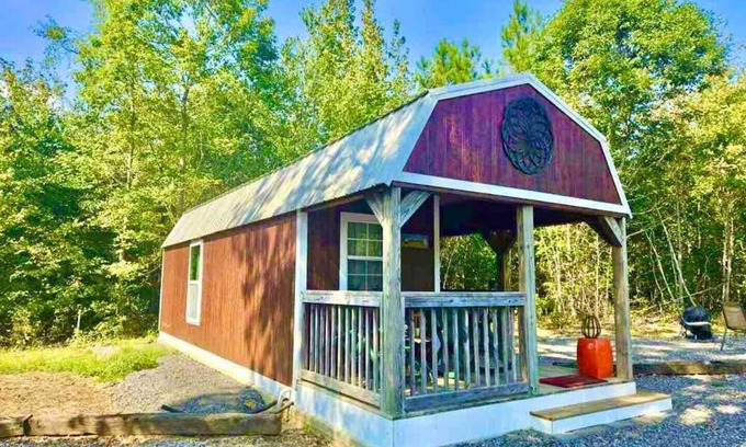Cook Springs Casa | Private TinyBarn cabin in Woods