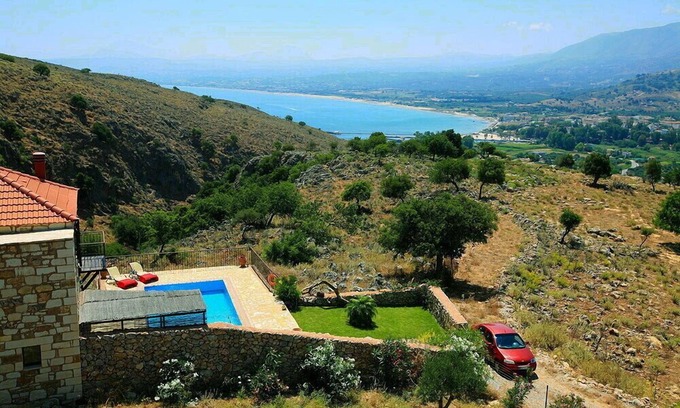 Georgioupolis Villa | Traditional villas privadas con vistas al mar y montaña a 3 km de playa de arena