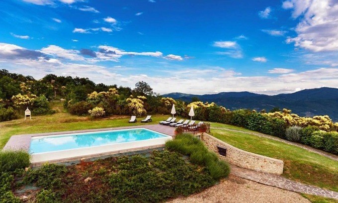 Pieve di Chio Villa | Preciosa casa de vacaciones privada con jacuzzi, piscina privada, A/C, WIFI, TV, cerca de Arezzo