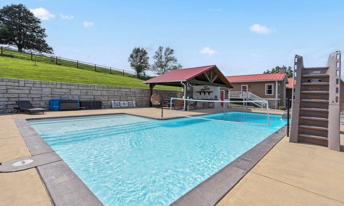 Elkland Casa | Private Vacation Oasis in Missouri