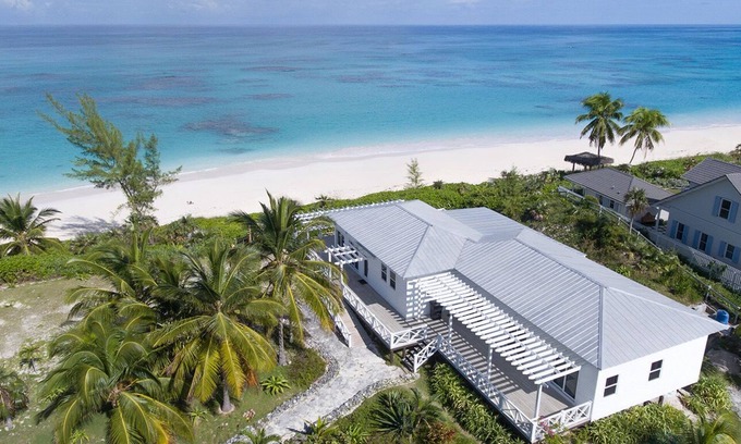 North Palmetto Point Villa | Private Beachfront Villa on most stunning pink sand beach